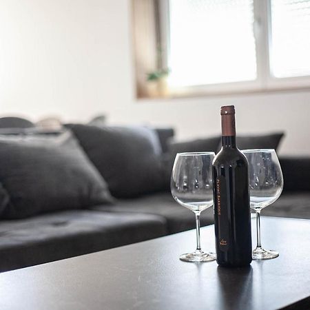 Apartman Teo Velika Gorica Eksteriør billede