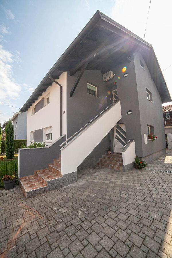 Apartman Teo Velika Gorica Eksteriør billede